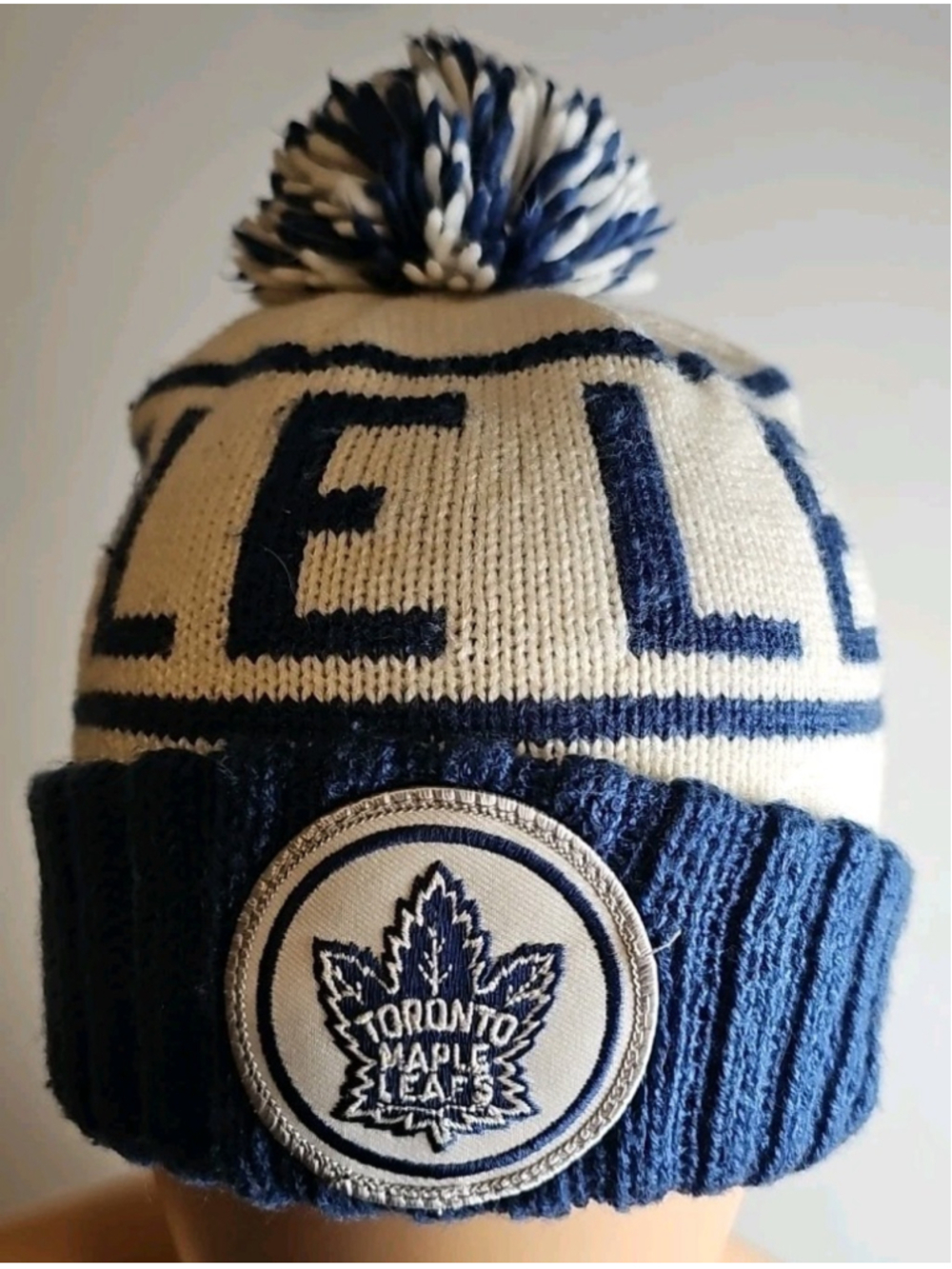 Toronto Maple Leafs Pom Toque Mitchell & Ness NHL Hockey Beanie Cap Hat